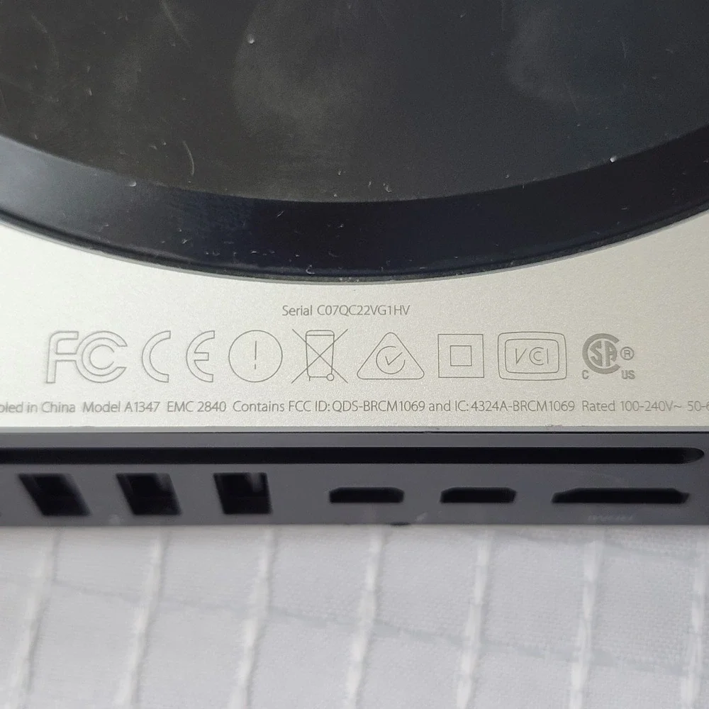 Apple Mac Mini A1347 Late 2014 EMC 2840 Powers on Locked For Parts‎ and Repair